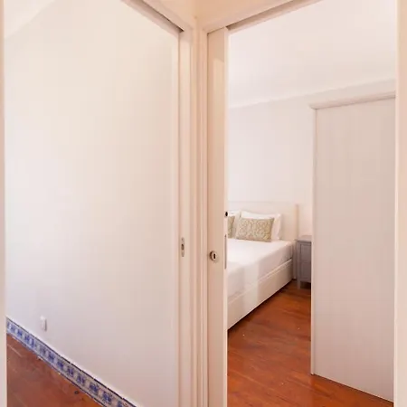 Apartman Flh Bairro Alto Brightly *